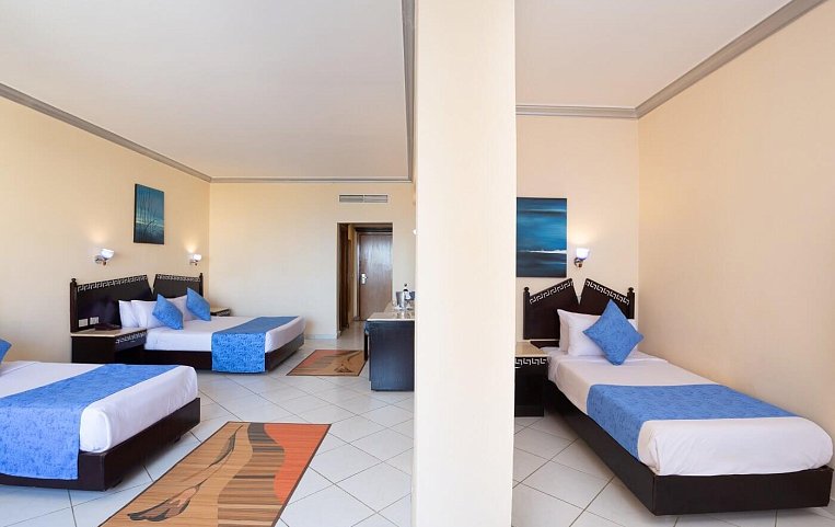 King Tut Aqua Park Beach Resort 4*