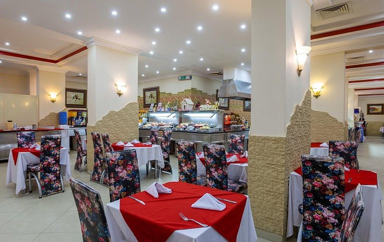 King Tut Aqua Park Beach Resort 4*