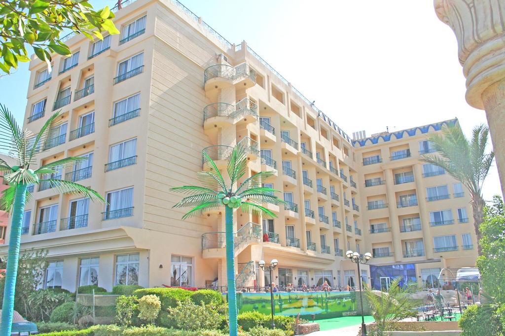 King Tut Aqua Park Beach Resort 4*