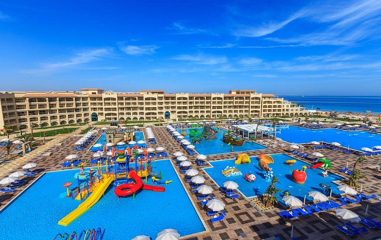 Pickalbatros White Beach Resort 5*