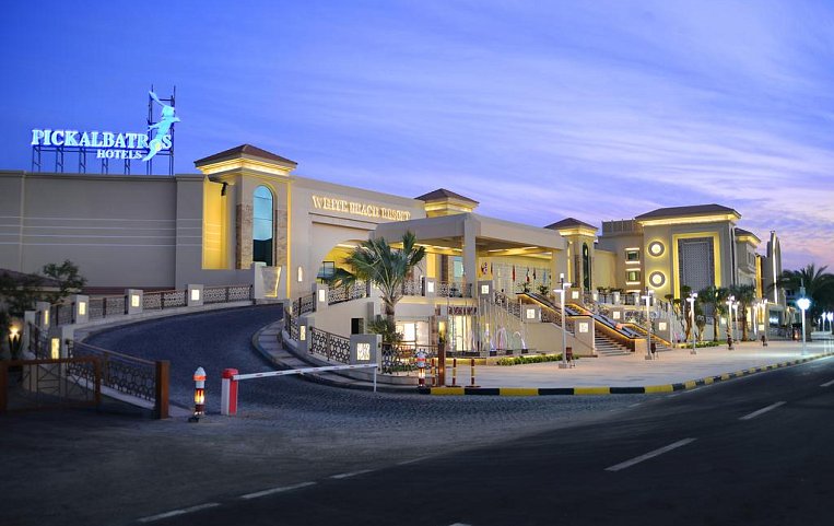 Pickalbatros White Beach Resort 5*