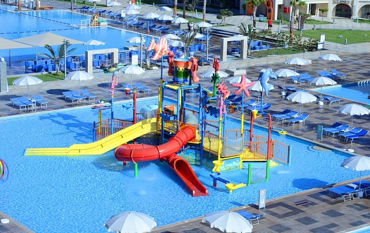 Pickalbatros White Beach Resort 5*