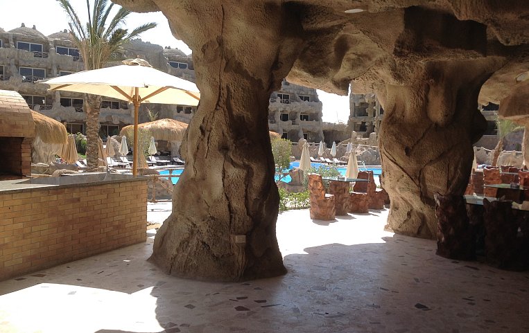 Caves Beach Resort Hurghada 5*