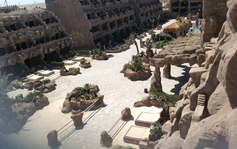 Caves Beach Resort Hurghada 5*
