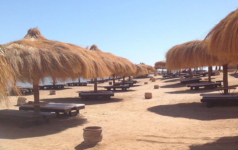 Caves Beach Resort Hurghada 5*