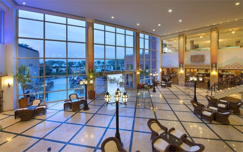 Amwaj Oyoun Resort And Casino 4*