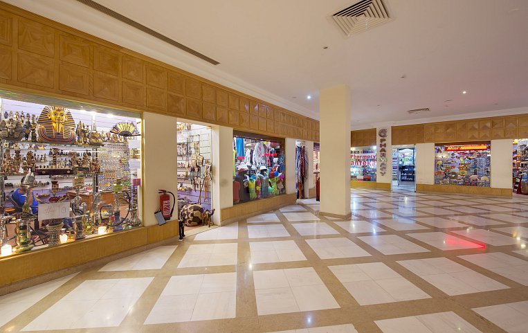 Amwaj Oyoun Resort And Casino 4*