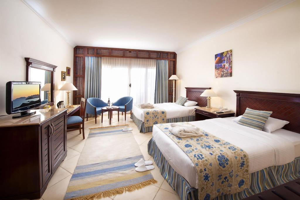 Amwaj Oyoun Resort And Casino 4*