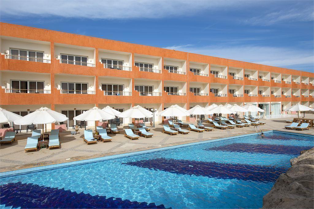 Amwaj Oyoun Resort And Casino 4*