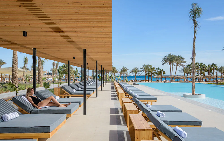 Serry Beach Resort 5*