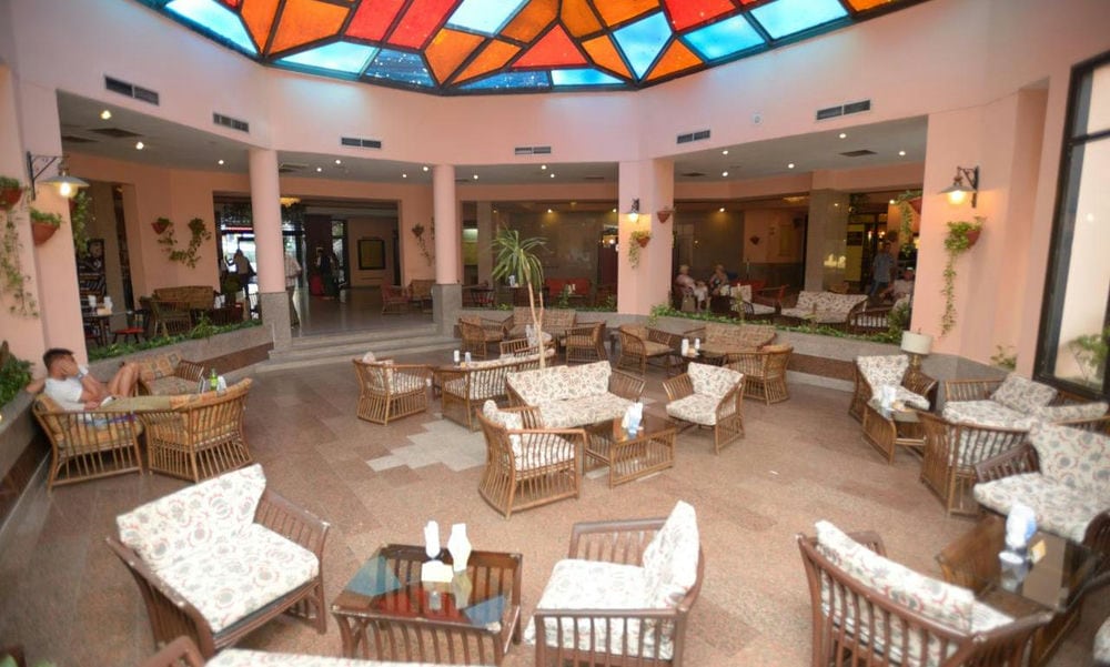 Empire Hotel Aquapark 3*