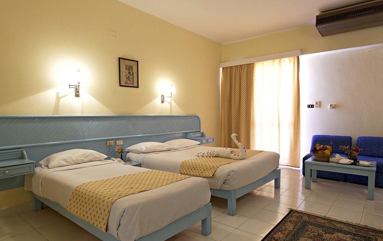 Empire Hotel Aquapark 3*