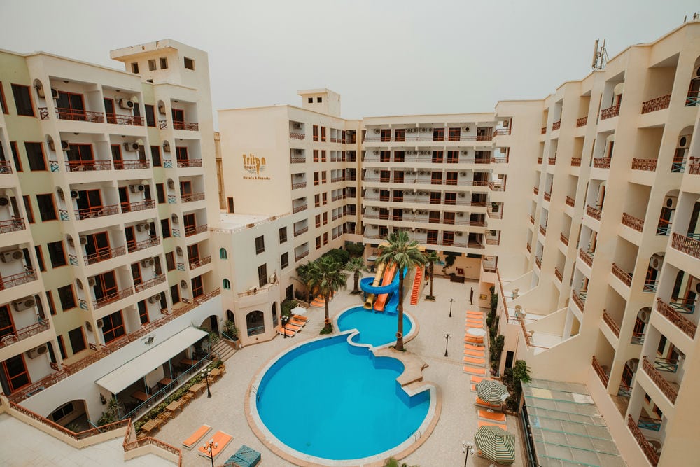 Empire Hotel Aquapark 3*