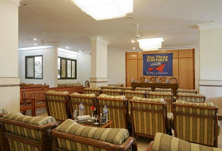 Empire Hotel Aquapark 3*
