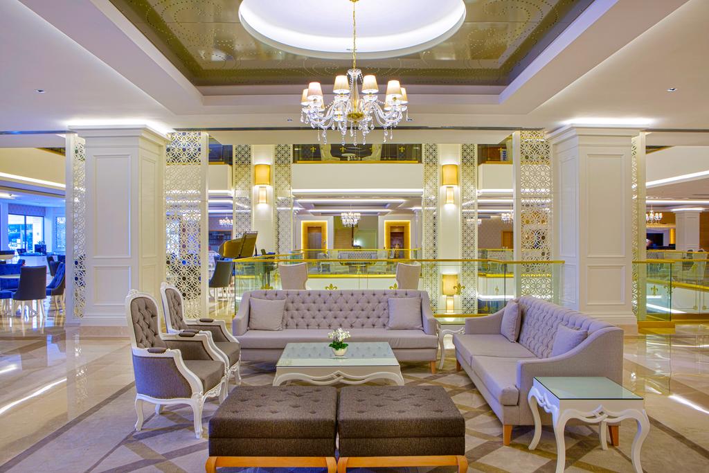 Queen's Park Tekirova 5*