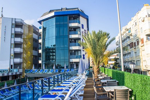 Relax Beach Hotel 4*