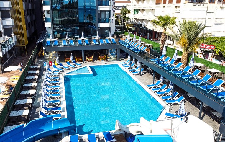 Relax Beach Hotel 4*