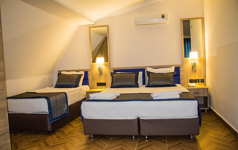Relax Beach Hotel 4*