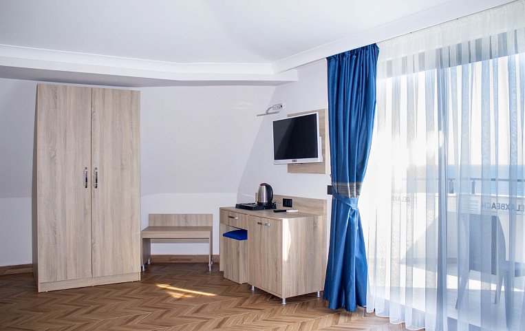 Relax Beach Hotel 4*
