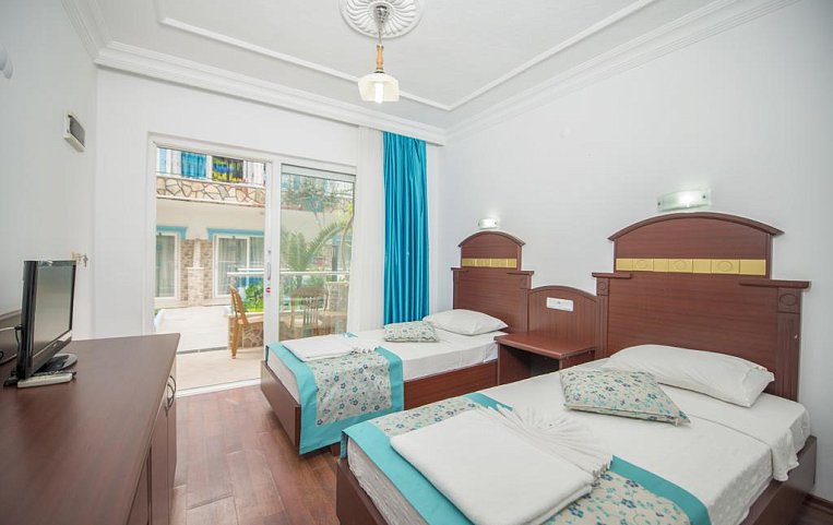Sunberk Hotel 3*