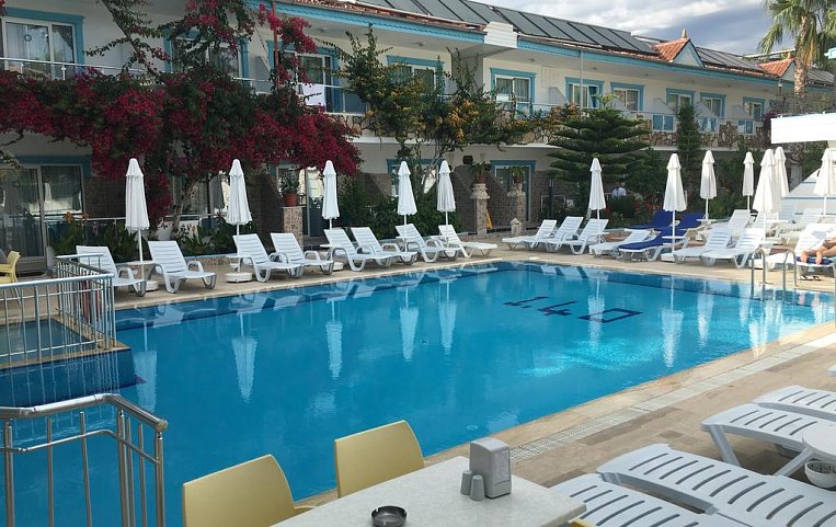 Sunberk Hotel 3*