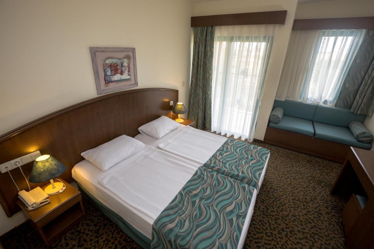 Dosi Hotel 4*
