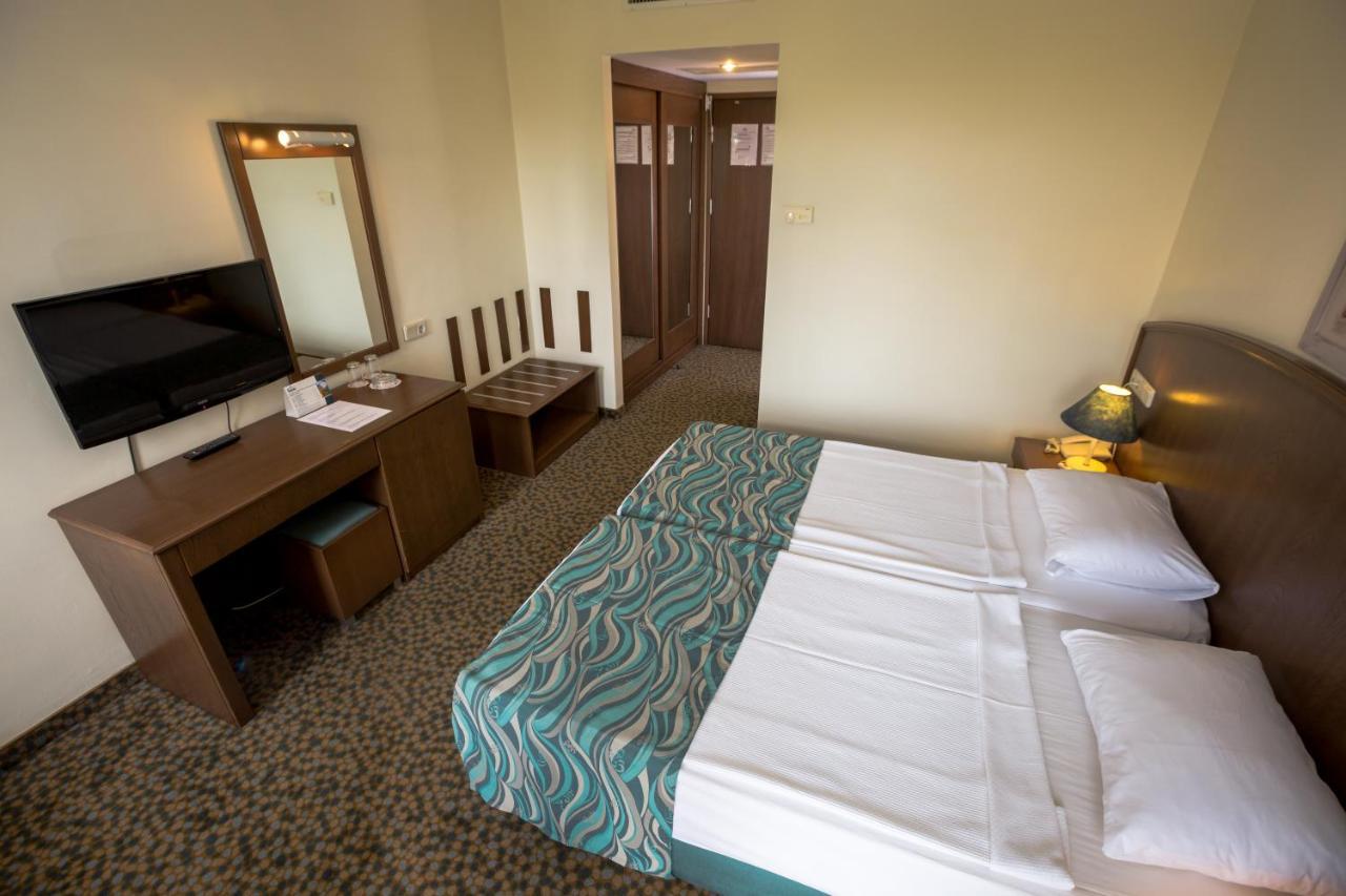 Dosi Hotel 4*