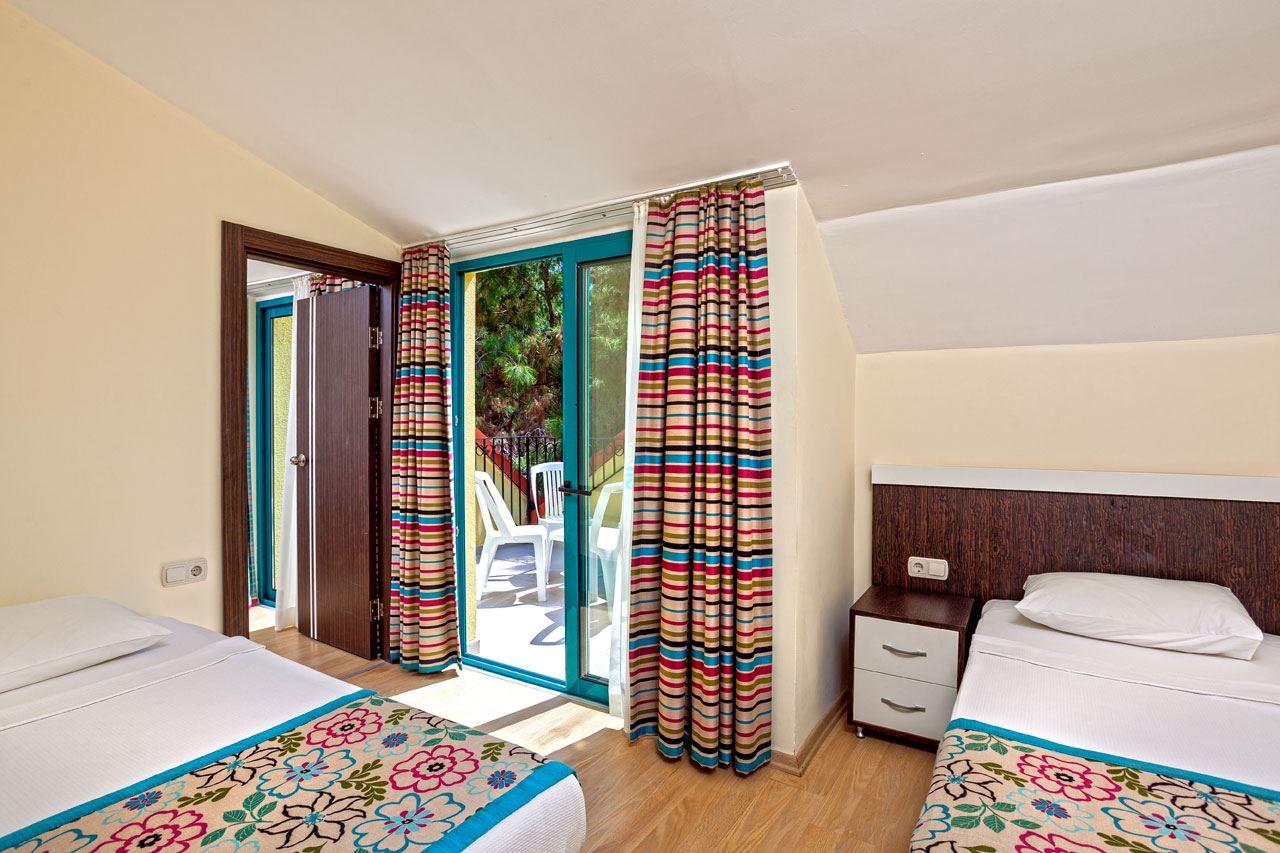 Dosi Hotel 4*