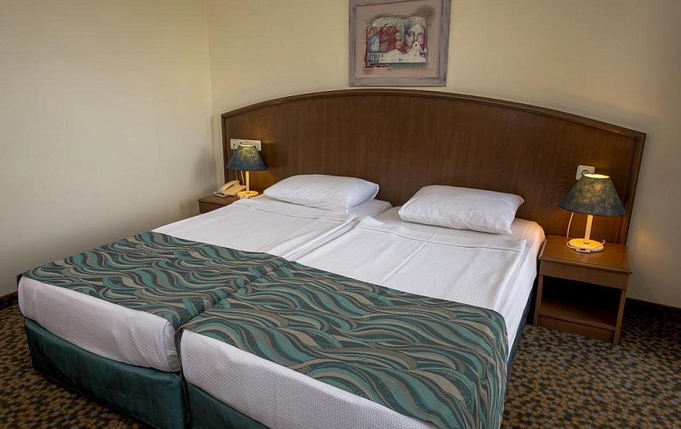 Dosi Hotel 4*