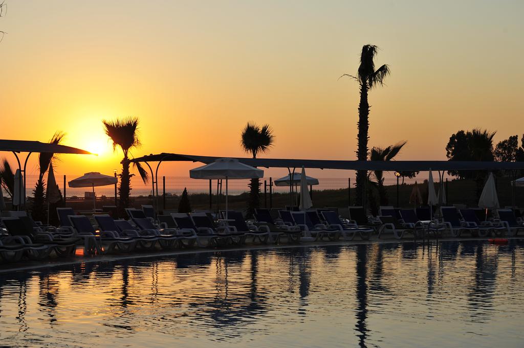 Cenger Beach Resort & Spa 5*