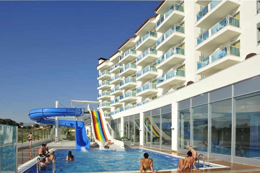 Cenger Beach Resort & Spa 5*