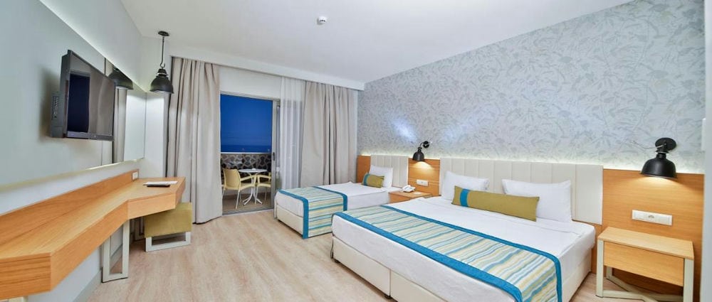 Calido Maris Hotel 5*