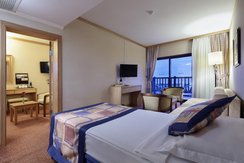 Alba Resort Hotel 5*