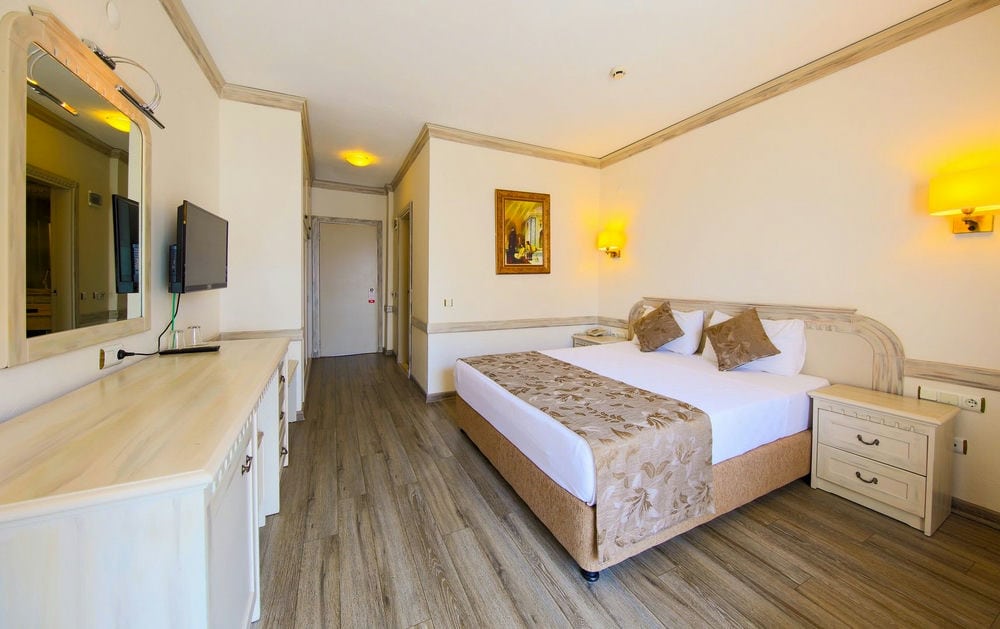 My Dream Hotel 4*