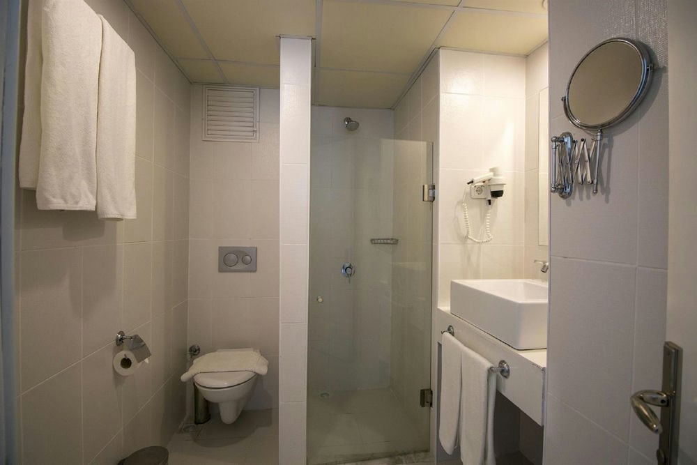 Casa Blanca Beach Hotel 4*
