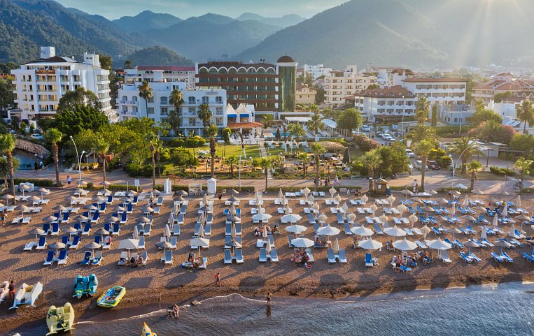 Casa Blanca Beach Hotel 4*