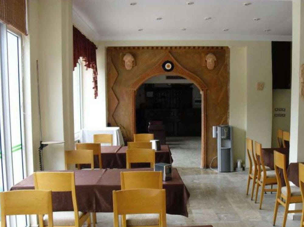Anerissa Hotel 3*