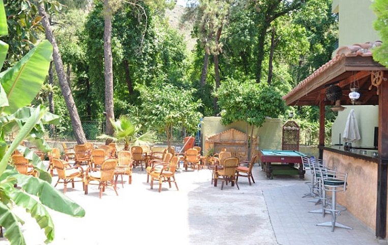 Anerissa Hotel 3*