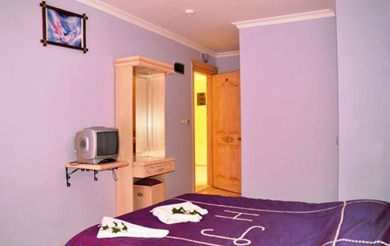 Anerissa Hotel 3*