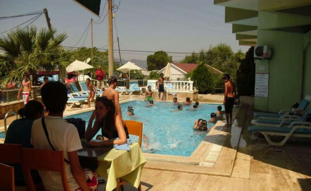 Anerissa Hotel 3*