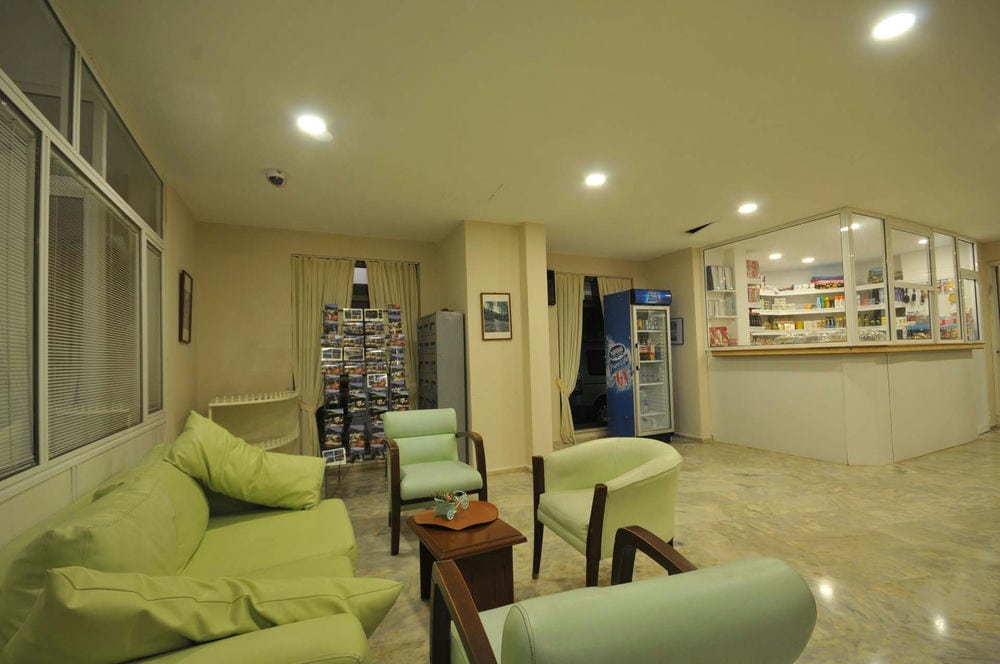 Amos Hotel 3*