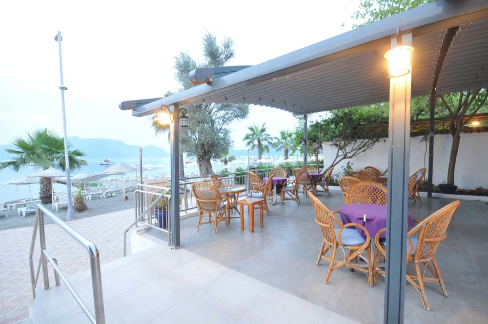 Amos Hotel 3*