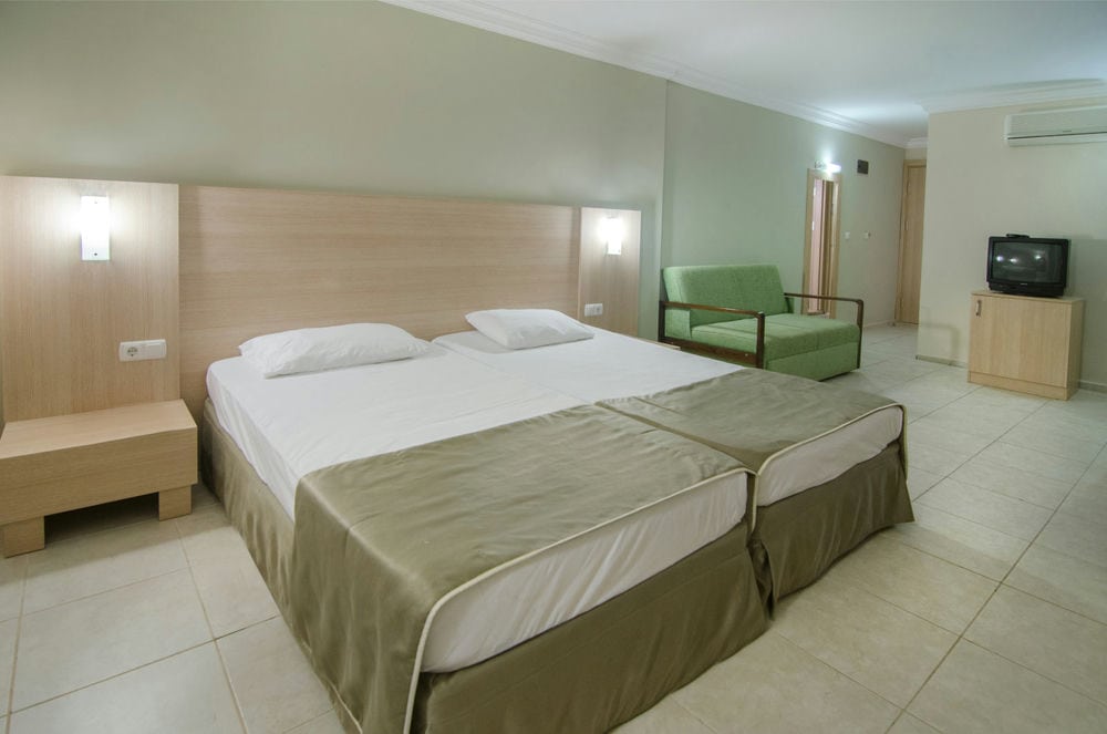 Sealight Family Club 4*