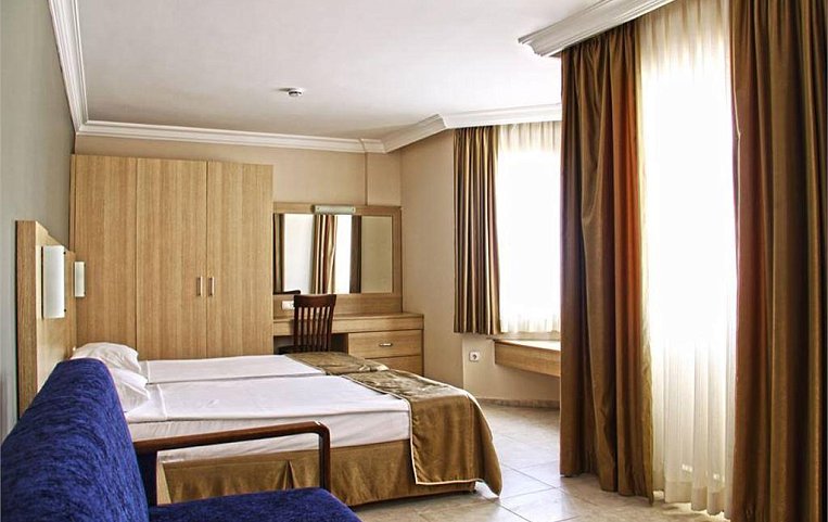 Sealight Family Club 4*