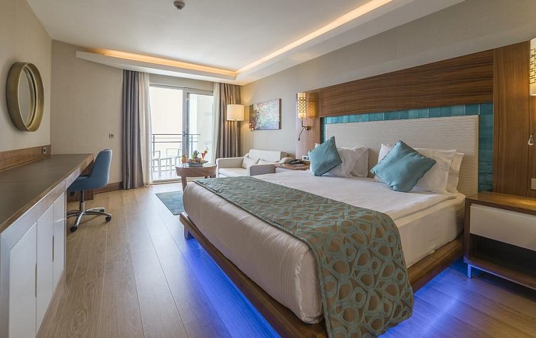 Ramada Resort Kusadasi & Golf