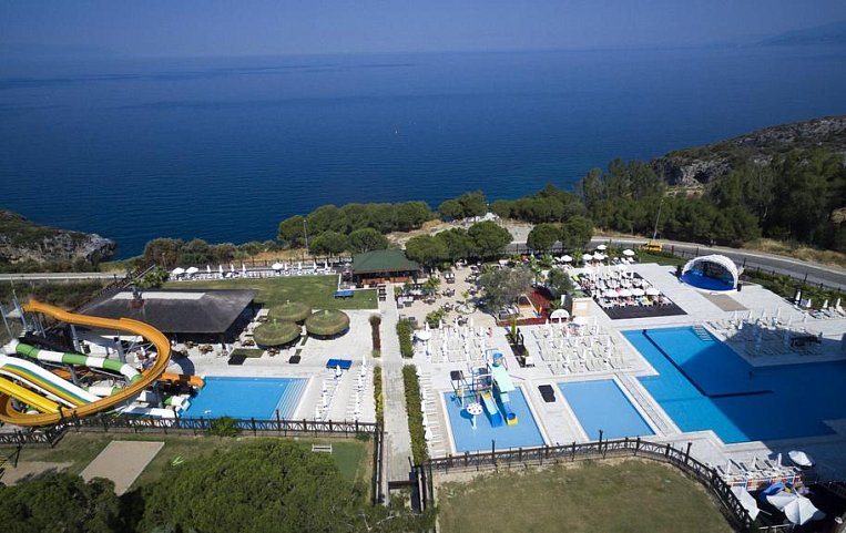 Ramada Resort Kusadasi & Golf