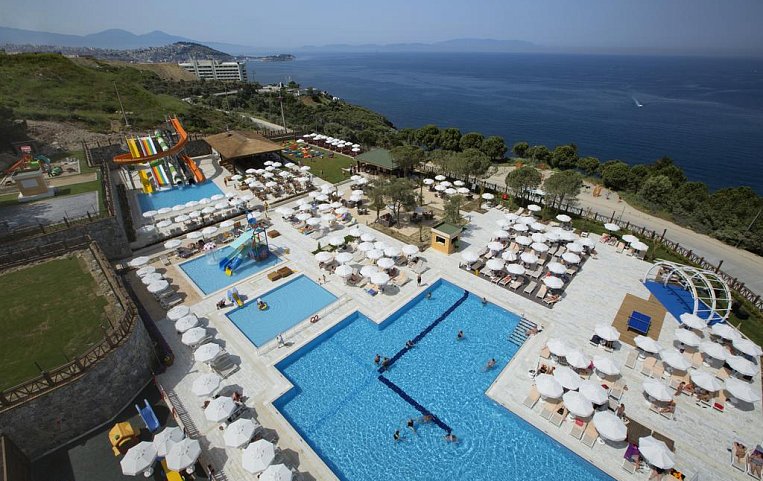 Ramada Resort Kusadasi & Golf