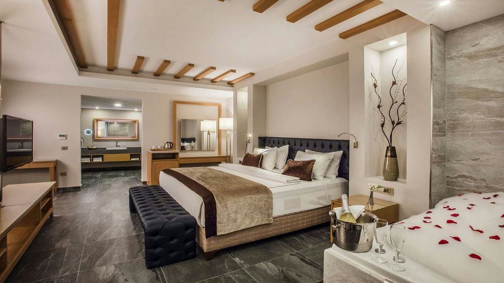 Korumar Ephesus Beach & Spa Resort 5*