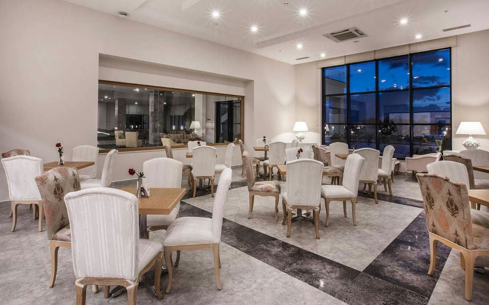 Korumar Ephesus Beach & Spa Resort 5*