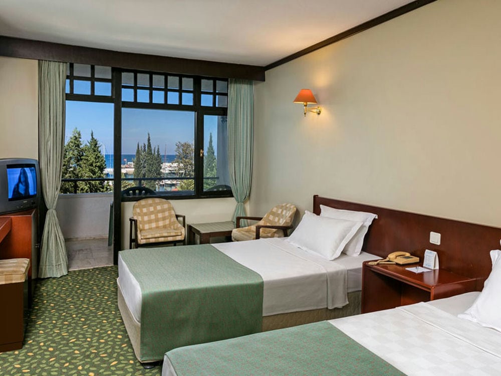 Ozkaymak Marina Hotel 5*